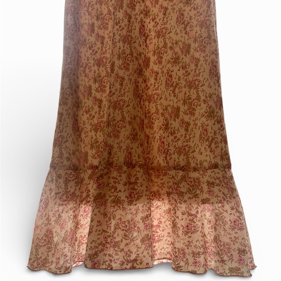 90s Ditsy Floral Garden Party Ruffle Milkmaid Dress - Picture 15 of 15